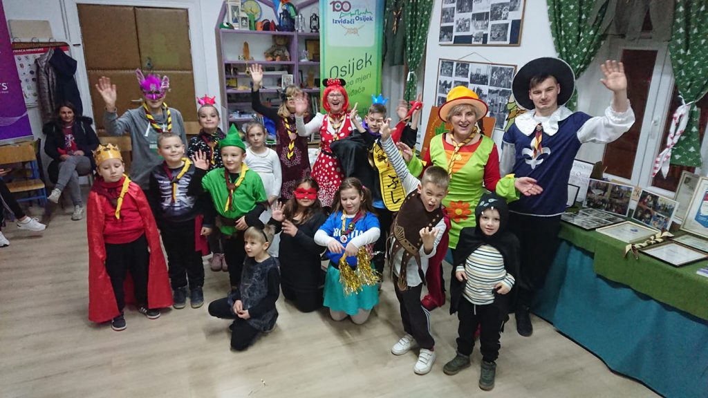 maskembal-izviđači